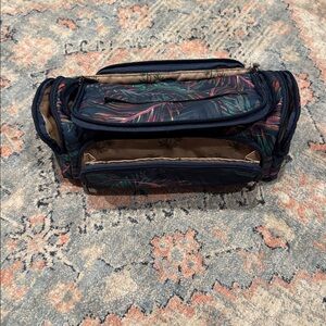 Lug Trolley Makeup Cosmetic Travel Bag Floral 6 Zip Pockets Handle